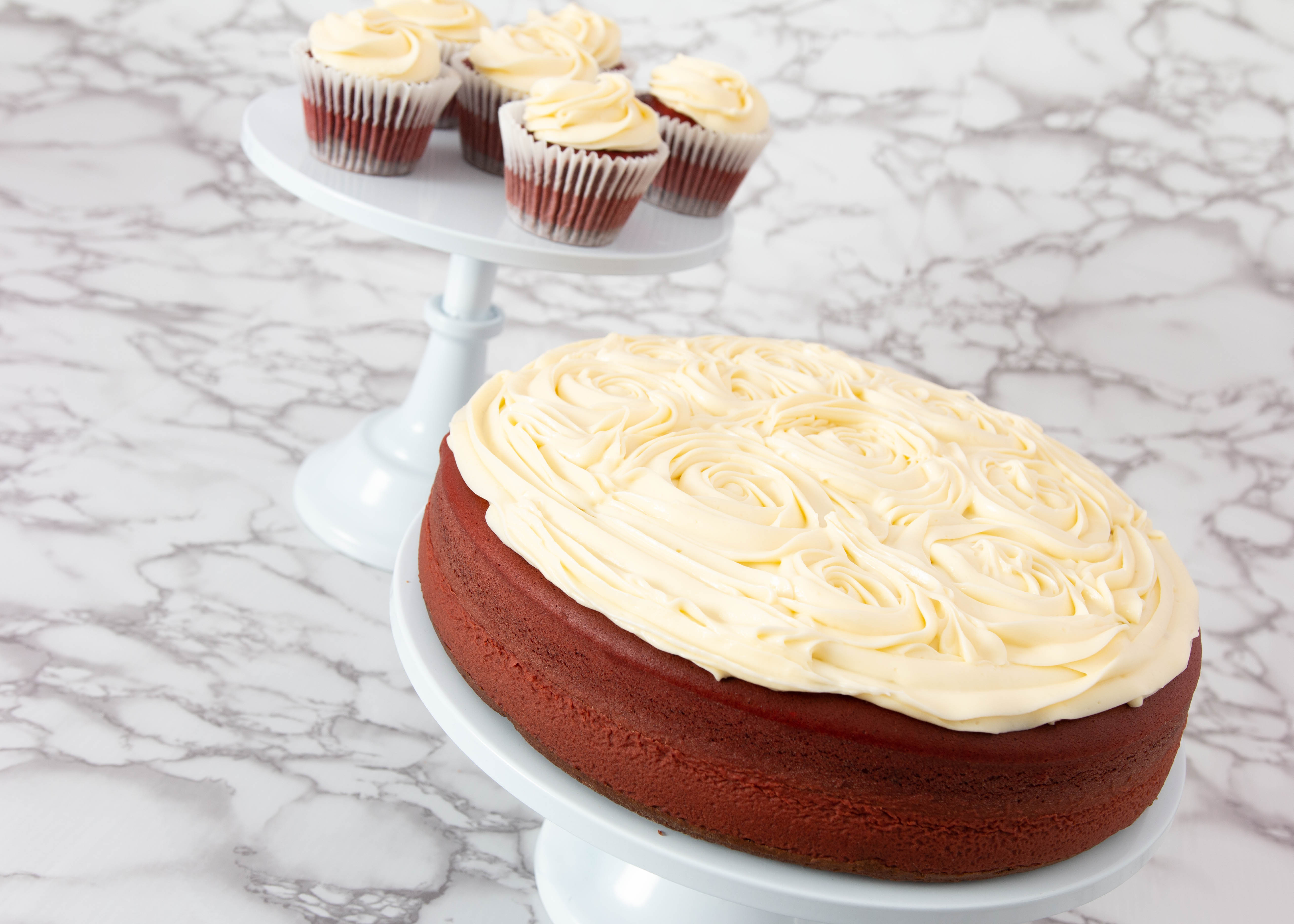 Pastel gourmet elegante de Elicarlo Repostería